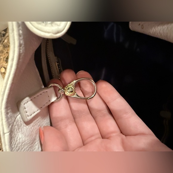 Henri Bendel White Shoulder Bag - Picture 12 of 15